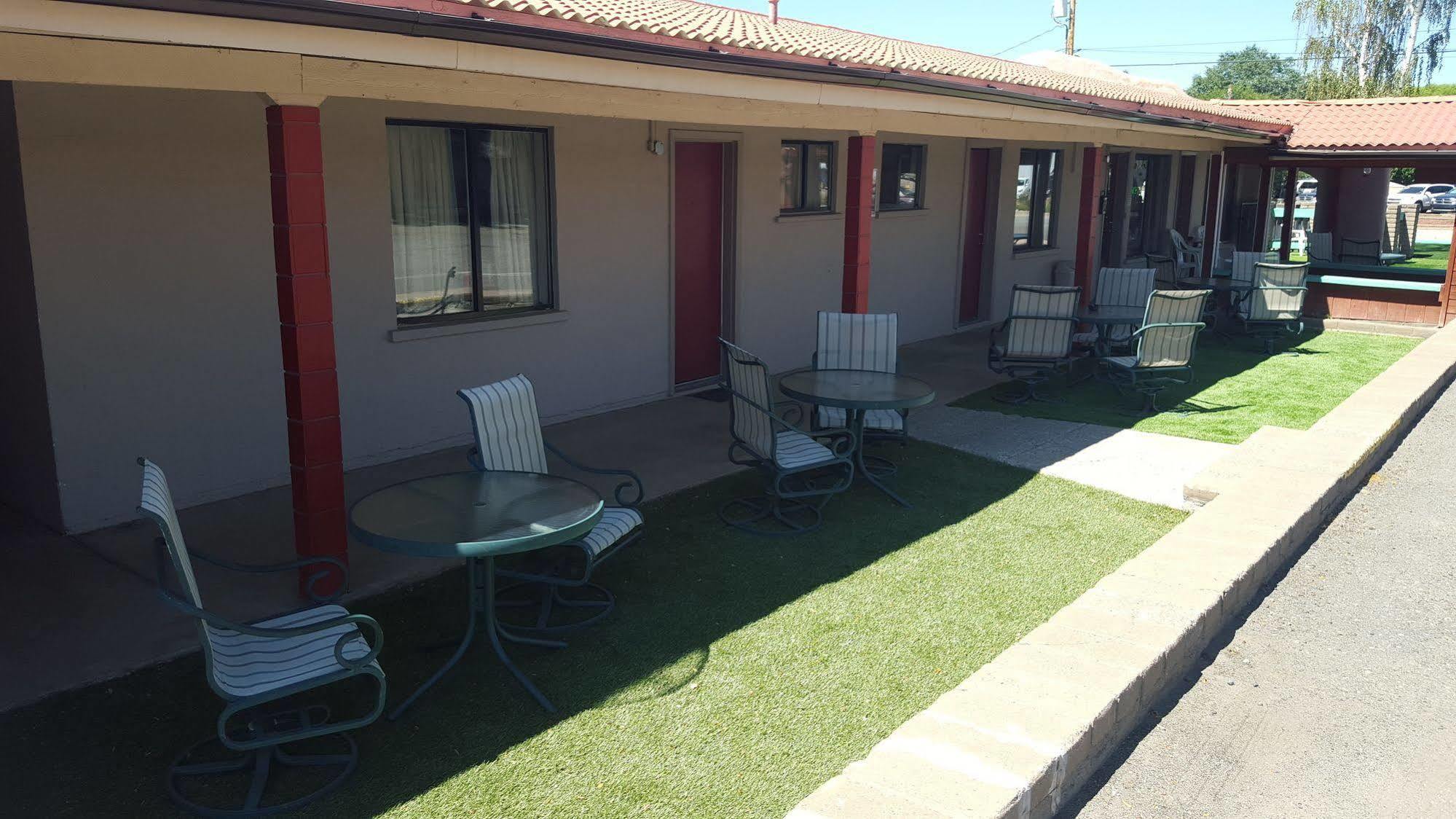 קורטז Cozy Inn מראה חיצוני תמונה